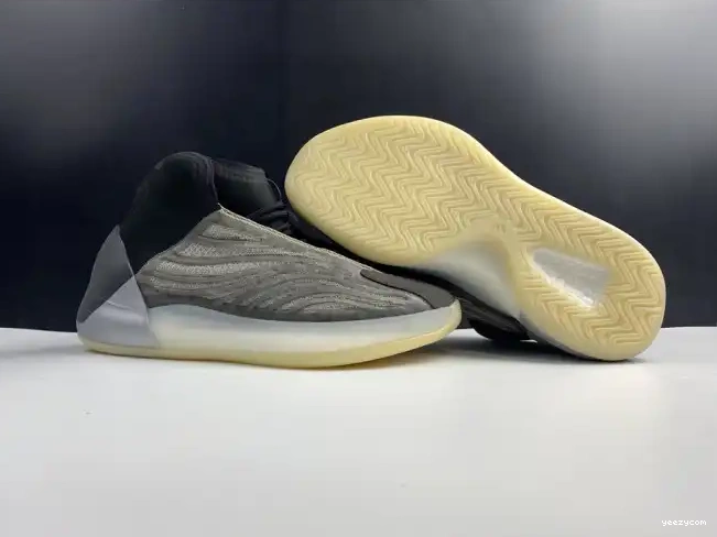 Quantum Barium Yeezy Adidas H68771 0522